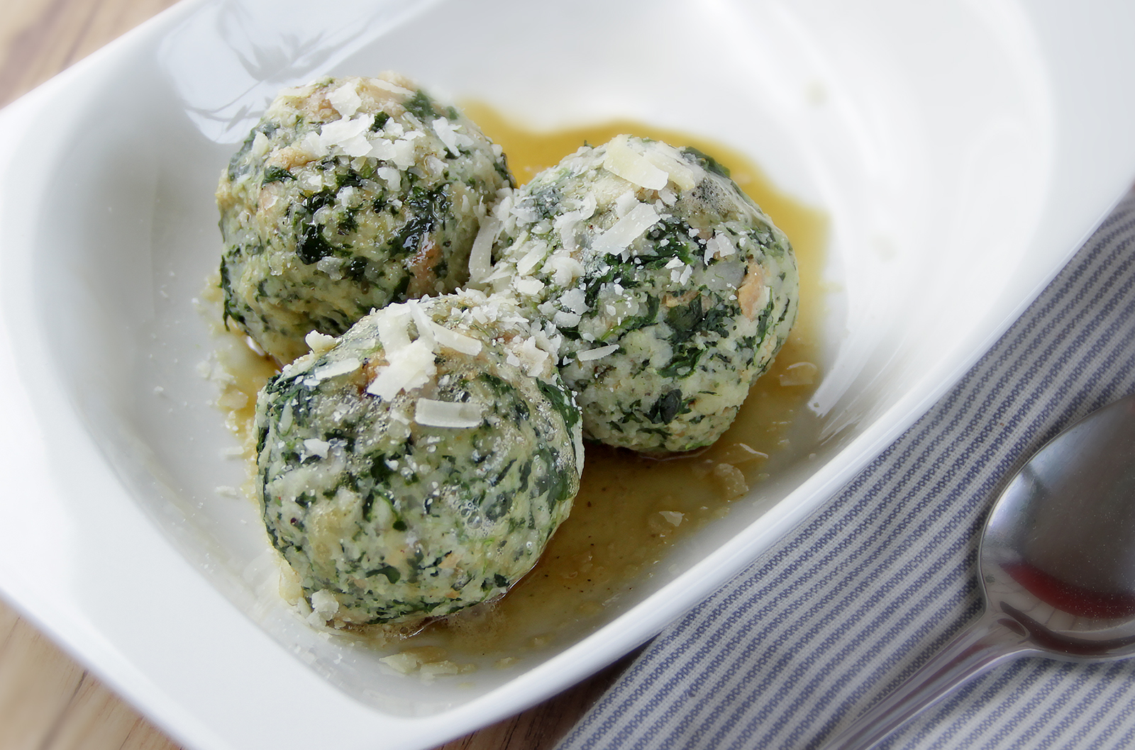 Spinach dumplings - Strangolapreti - with ingredients from BIOG | Naturata